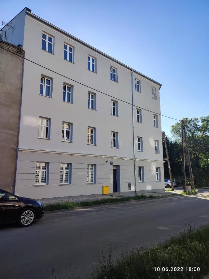 Apartament Nadolnik Bezplatny Parking Klucze W Skrytce Rachunek Poznan Luaran gambar