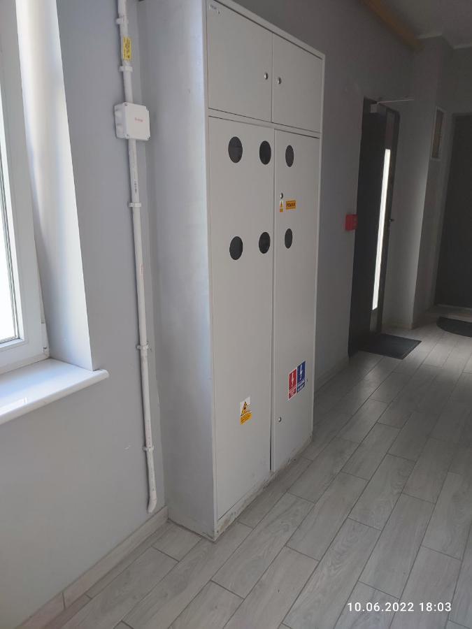 Apartament Nadolnik Bezplatny Parking Klucze W Skrytce Rachunek Poznan Luaran gambar